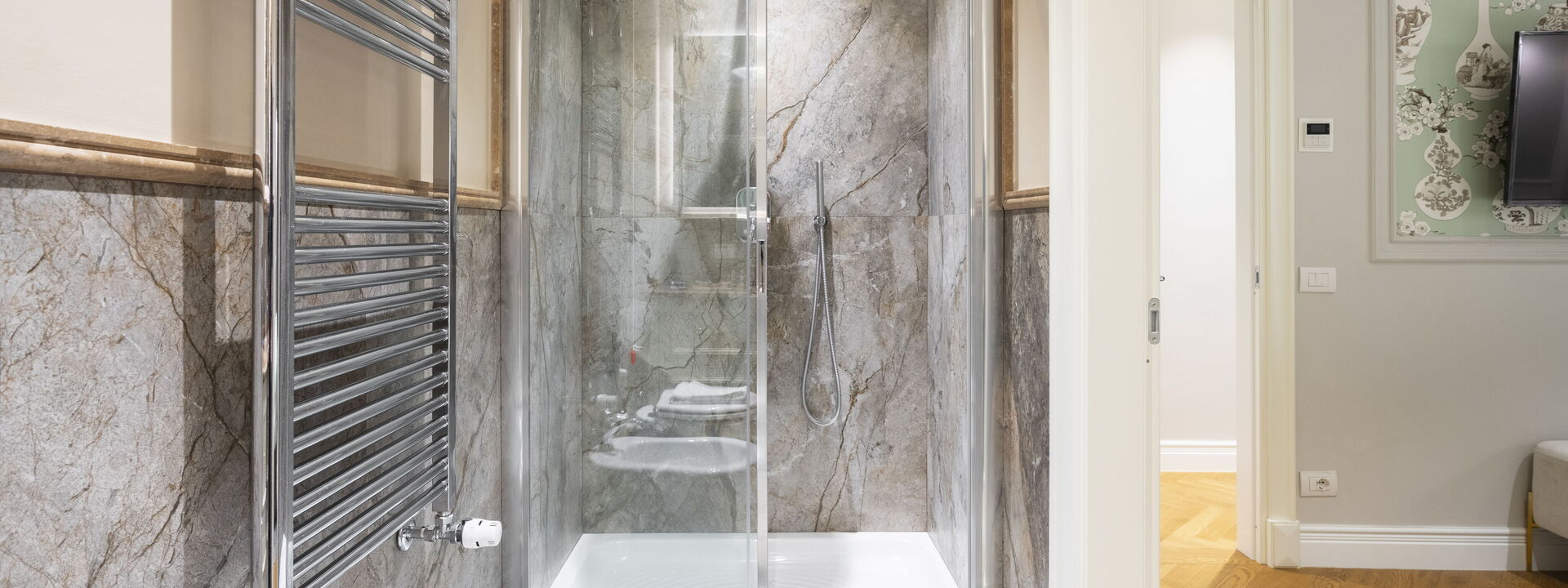 Palazzo Pazzi Vitali Luxury Apartments In Florence - Albizi Penthouse: Autunno, Bagno, Estate, Inverno, Primavera