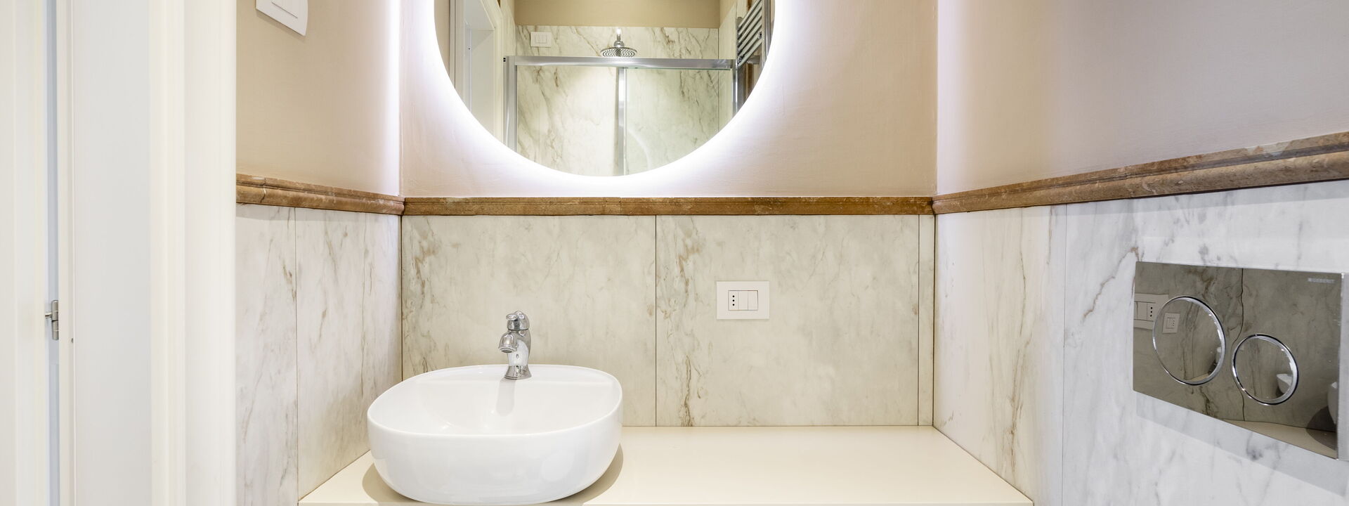 Palazzo Pazzi Vitali Luxury Apartments In Florence - Albizi Penthouse: Autunno, Bagno, Estate, Inverno, Primavera