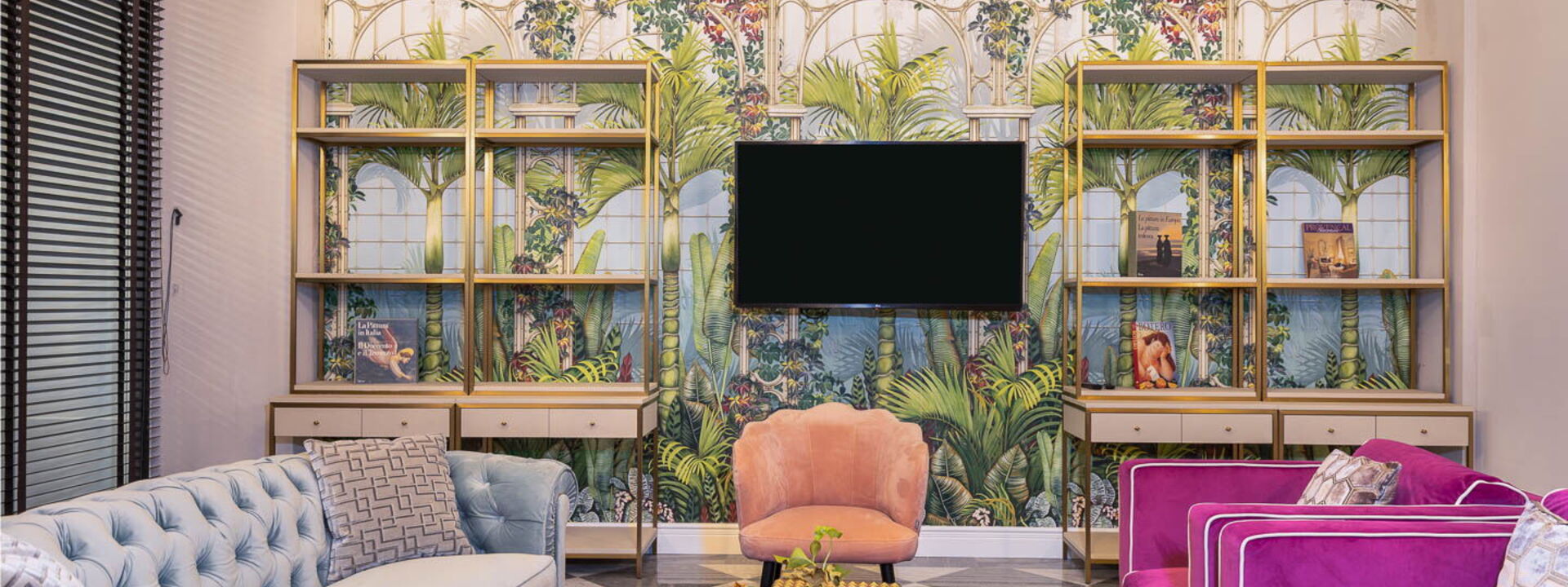 Palazzo Pazzi Vitali Luxury Apartments In Florence: Autumn, Living Room, Spring, Summer