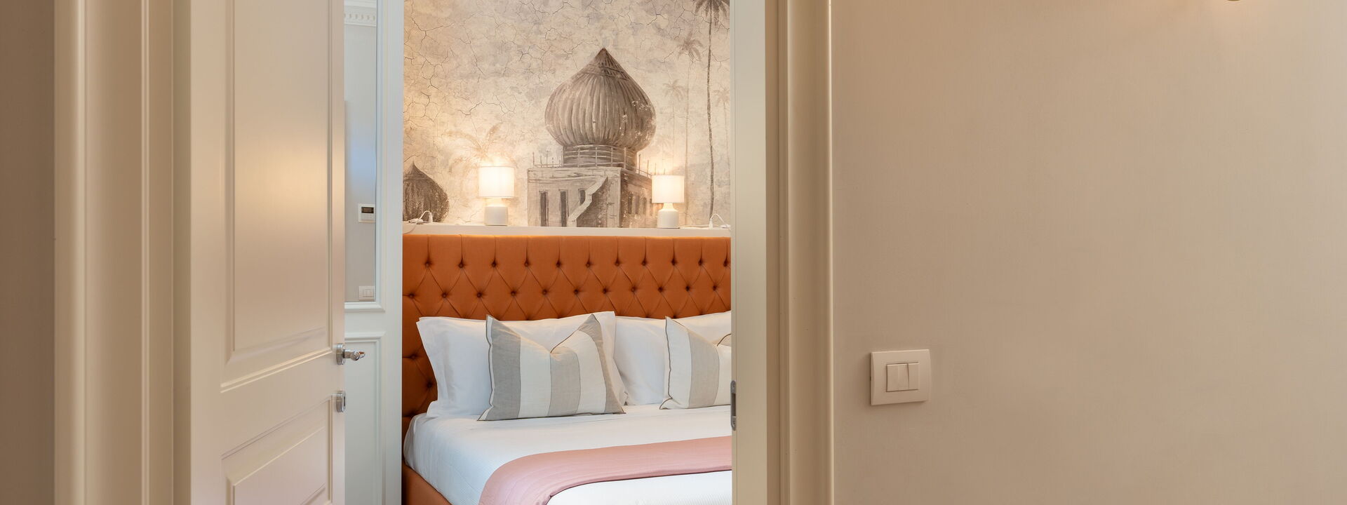 Palazzo Pazzi Vitali by Geco Vacation Rentals - Bargello Penthouse: Autunno, Camera da letto, Estate, Primavera