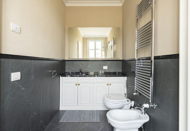 Palazzo Pazzi Vitali Luxury Apartments In Florence - Albizi Penthouse: Automne, Été, Hiver, Printemps, Salle de bain