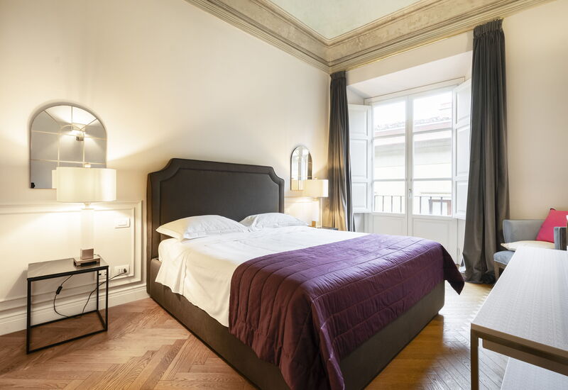Palazzo Pazzi Vitali Luxury Apartments In Florence - Albizi Penthouse: Automne, chambre à coucher, Été, Hiver, Printemps