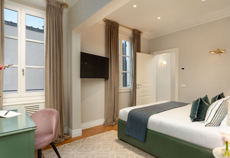 Palazzo Pazzi Vitali Luxury Apartments In Florence - Bargello Penthouse: Automne, chambre à coucher, Été, Printemps