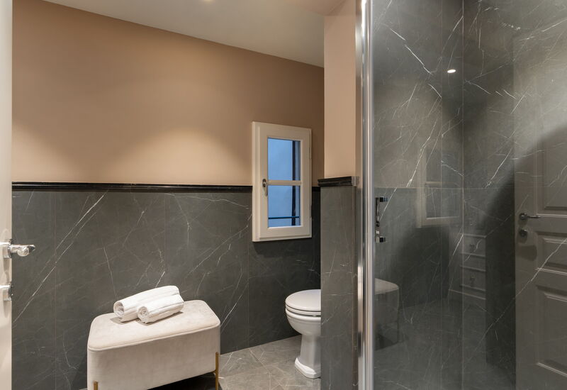 Palazzo Pazzi Vitali Luxury Apartments In Florence - Bargello Penthouse: Automne, Été, Printemps, Salle de bain