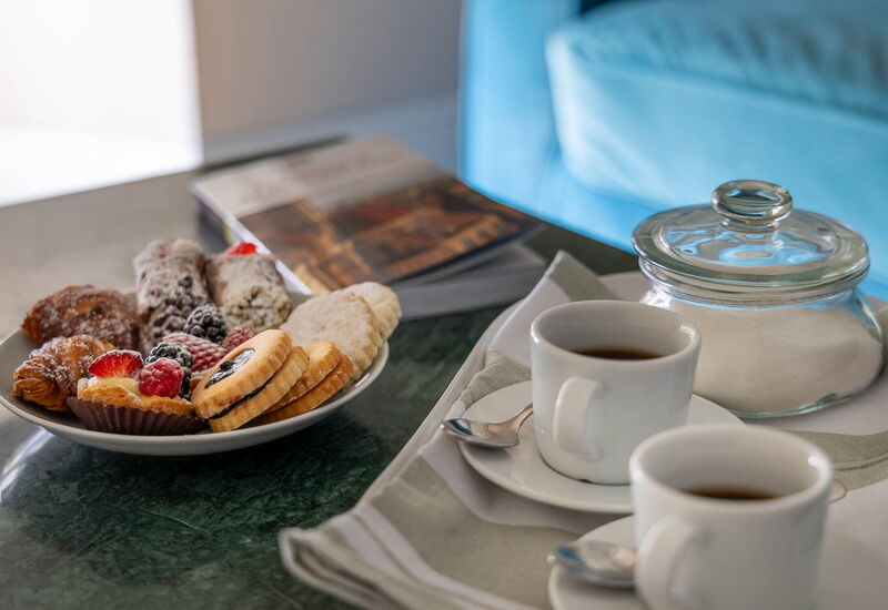 Palazzo Pazzi Vitali Luxury Apartments In Florence - Torretta Penthouse: Automne, Cuisine, Détails de la chambre, Été, Printemps