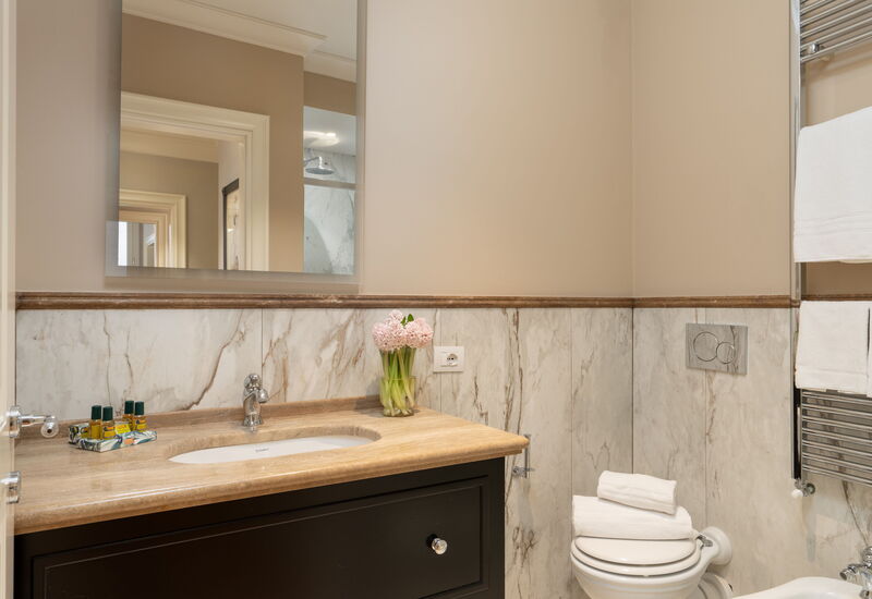 Palazzo Pazzi Vitali Luxury Apartments In Florence - Pazzi Penthouse: Automne, Été, Printemps, Salle de bain