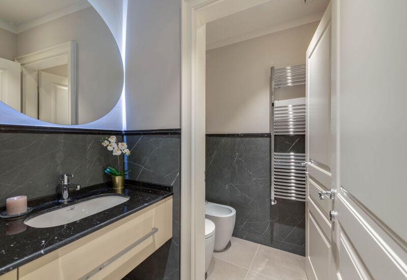 Palazzo Pazzi Vitali Luxury Apartments In Florence - Duomo Penthouse: Automne, Été, Hiver, Printemps, Salle de bain