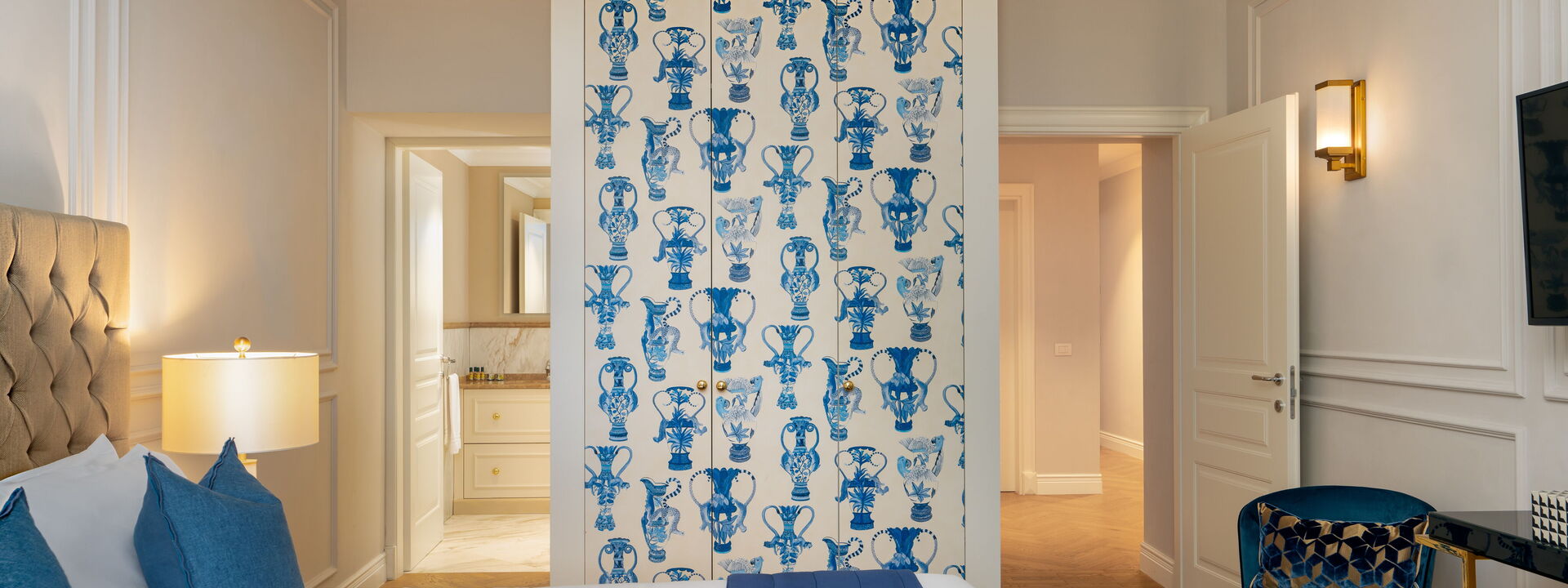 Bargello Penthouse Luxury Apartment In Florence By Palazzo Pazzi Vitali: Autunno, Camera da letto, Estate, Primavera