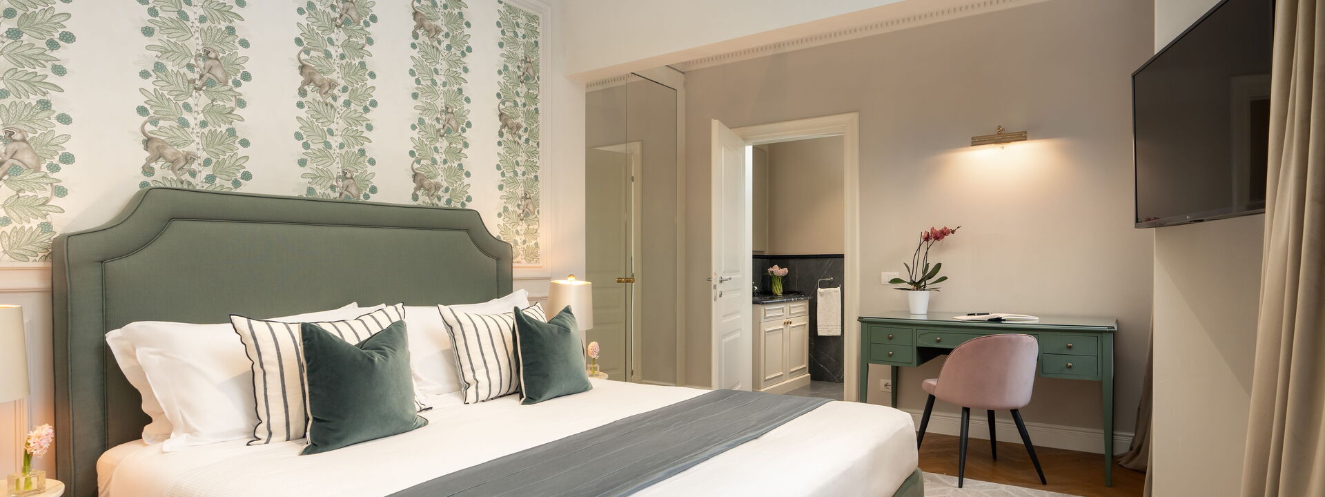 Bargello Penthouse Luxury Apartment In Florence By Palazzo Pazzi Vitali: Autunno, Camera da letto, Estate, Primavera