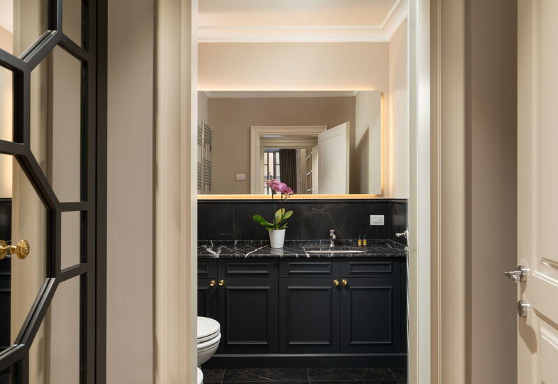 Bargello Penthouse Luxury Apartment In Florence By Palazzo Pazzi Vitali: Automne, Été, Printemps, Salle de bain