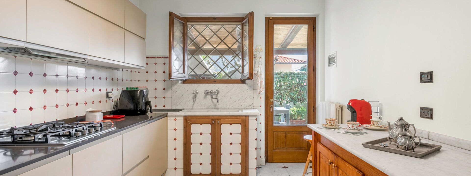 Villa Le Fontanelle In Forte Dei Marmi With Ac: Autunno, Cucina, Estate, Primavera