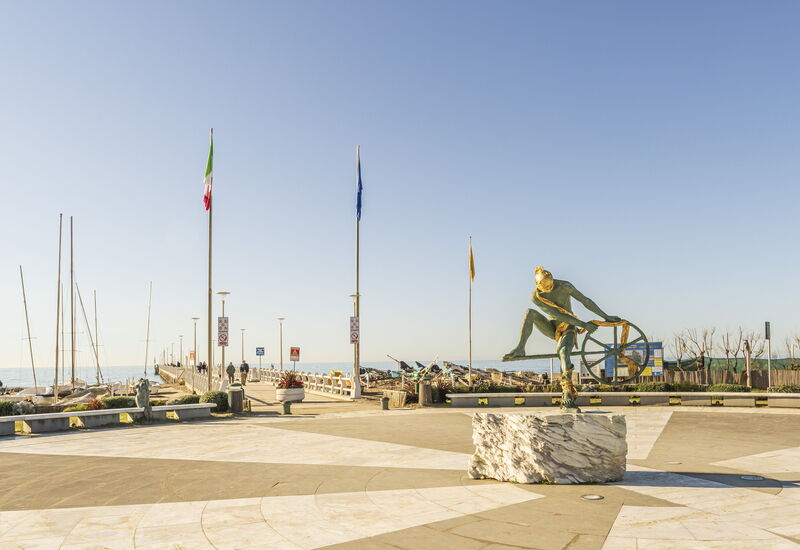 Villa Le Fontanelle In Forte Dei Marmi With Ac: Autunno, Estate, Esterni, Primavera