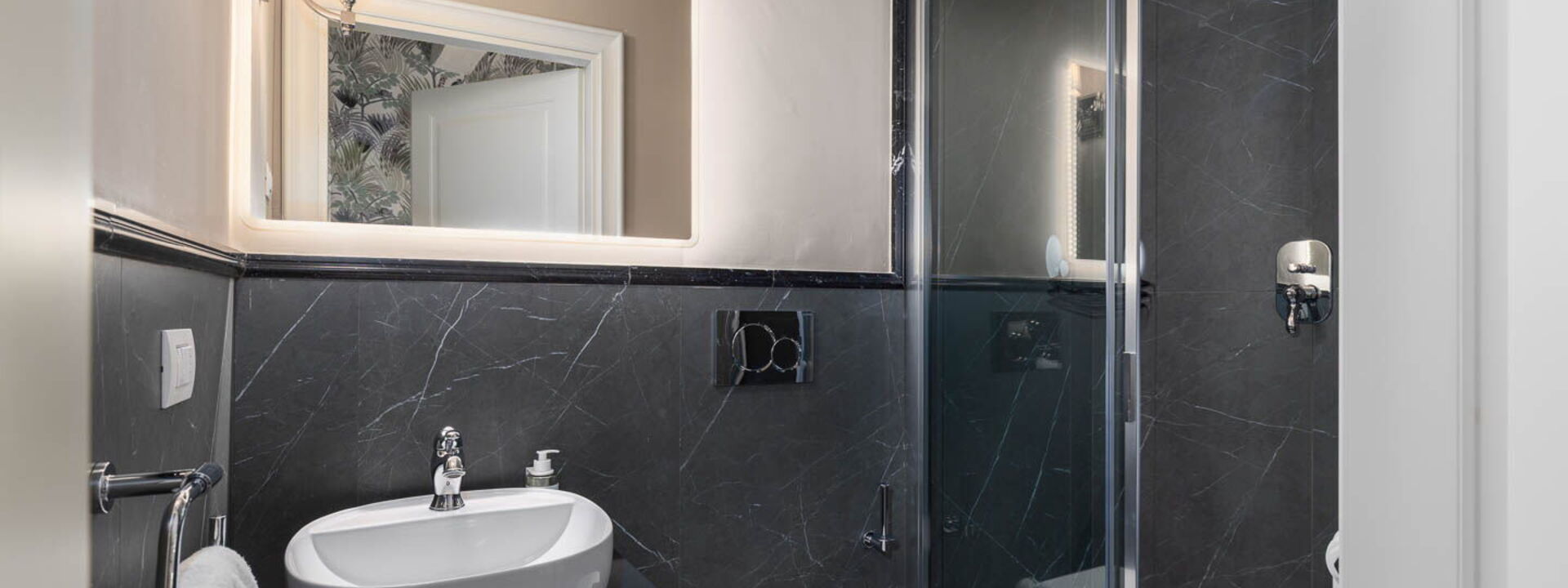 Torretta Penthouse Luxury Apartment In Florence By Palazzo Pazzi Vitali: Autunno, Bagno, Estate, Primavera