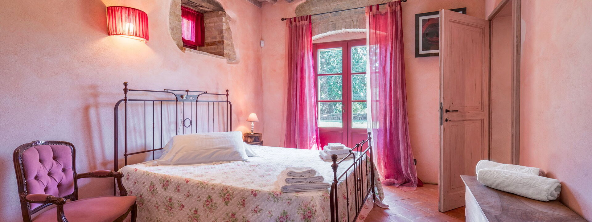 Villa Meraviglia With Pool And Ac: Autunno, Camera da letto, Estate, Primavera