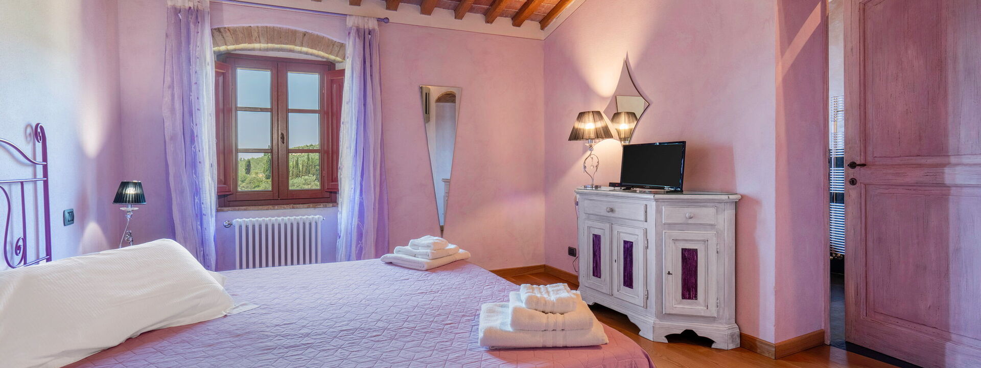 Villa Meraviglia With Pool And Ac: Autunno, Camera da letto, Estate, Primavera