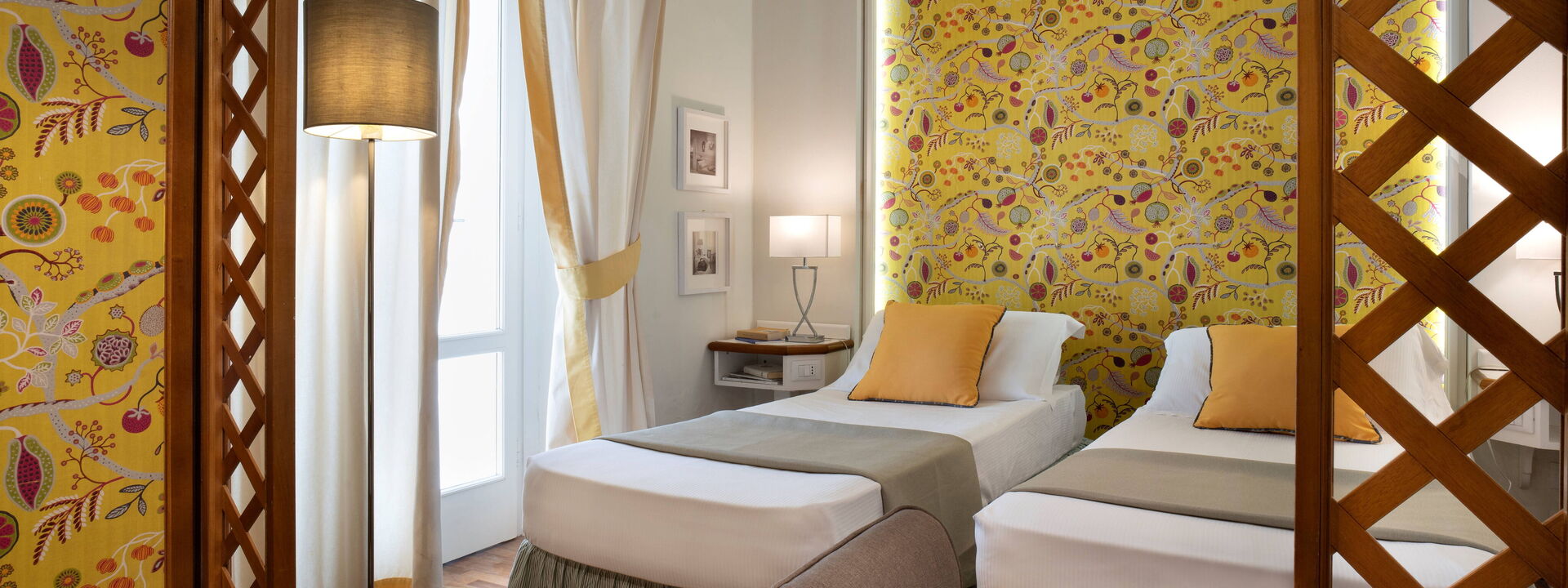 Boheme With Beach & Breakfast Included: Autunno, Camera da letto, Estate, Inverno, Primavera