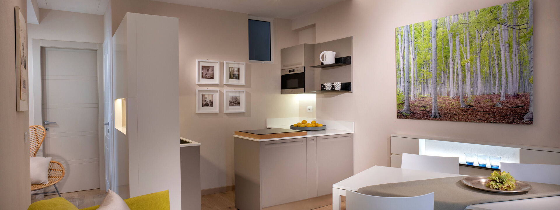 Tosca With Beach & Breakfast Included: Autumn, Kitchen, Living Room, Spring, Summer, Winter