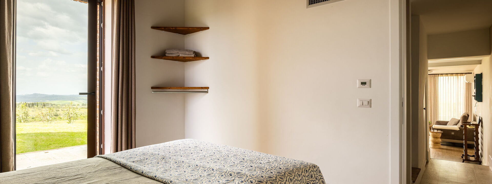 Melaiolo Modern Apartment With Pool, Montaione, Toscana: Autunno, Camera da letto, Estate, Primavera