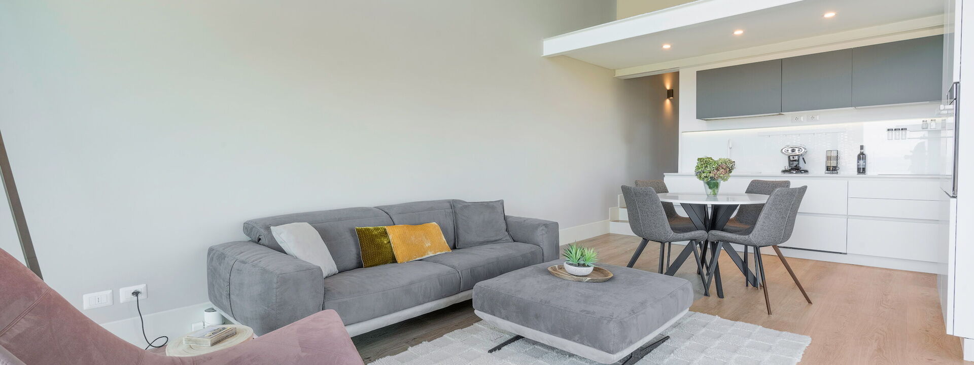 Melaiolo Modern Apartment With Pool, Montaione, Toscana: Autumn, Living Room, Spring, Summer