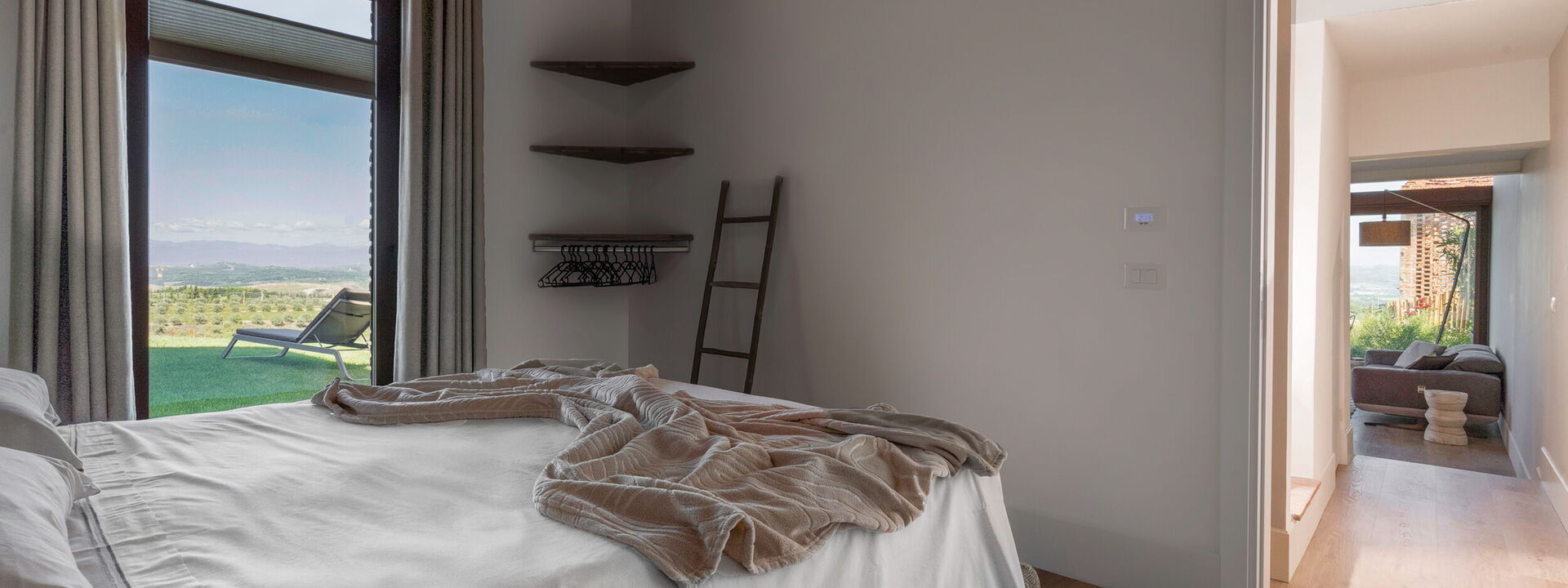 Melaiolo Modern Apartment With Pool, Montaione, Toscana: Autumn, Bedroom, Spring, Summer