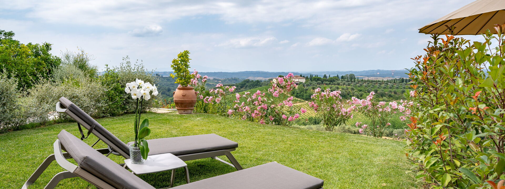 Melaiolo Modern Apartment With Pool, Montaione, Toscana: Autumn, Garden, Spring, Summer