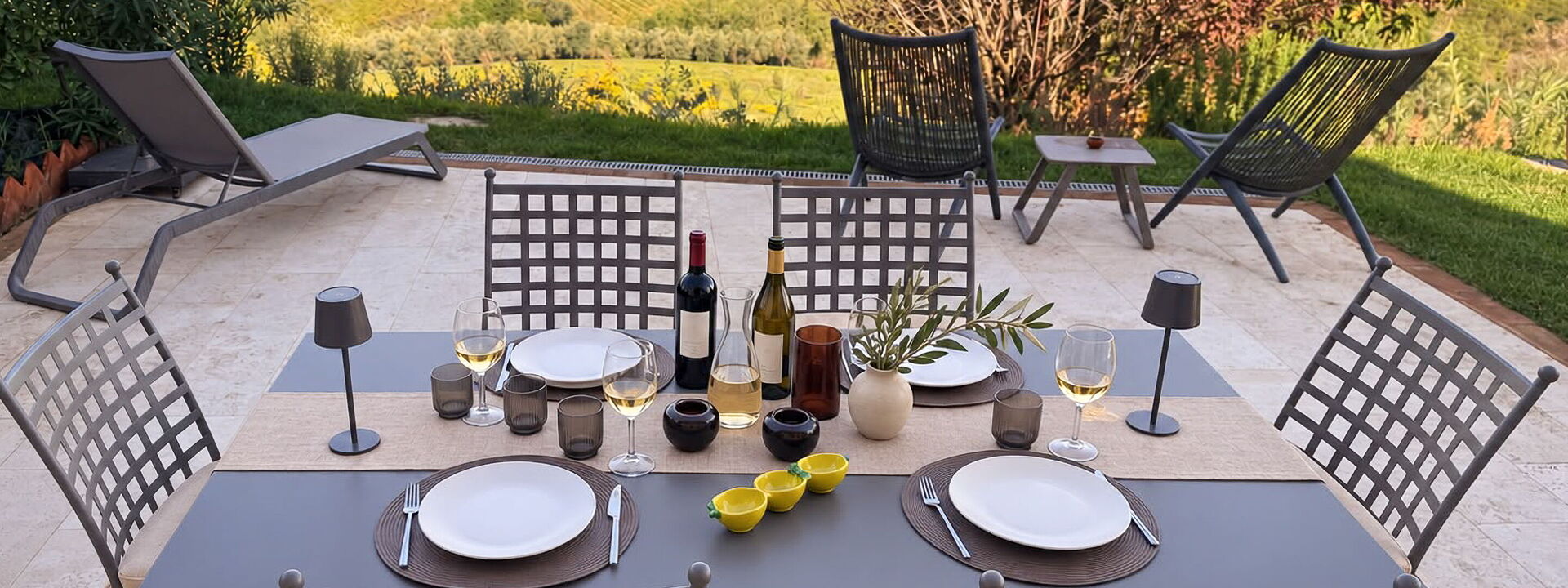Melaiolo Modern Apartment with Pool, Montaione, Toscana: Autunno, Estate, Giardino, Primavera
