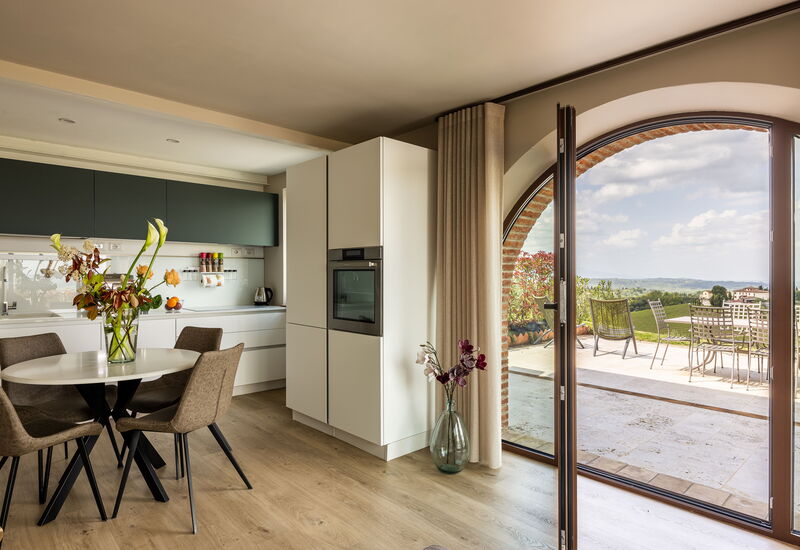 Melaiolo Modern Apartment With Pool, Montaione, Toscana: Autunno, Cucina, Estate, Primavera, Soggiorno