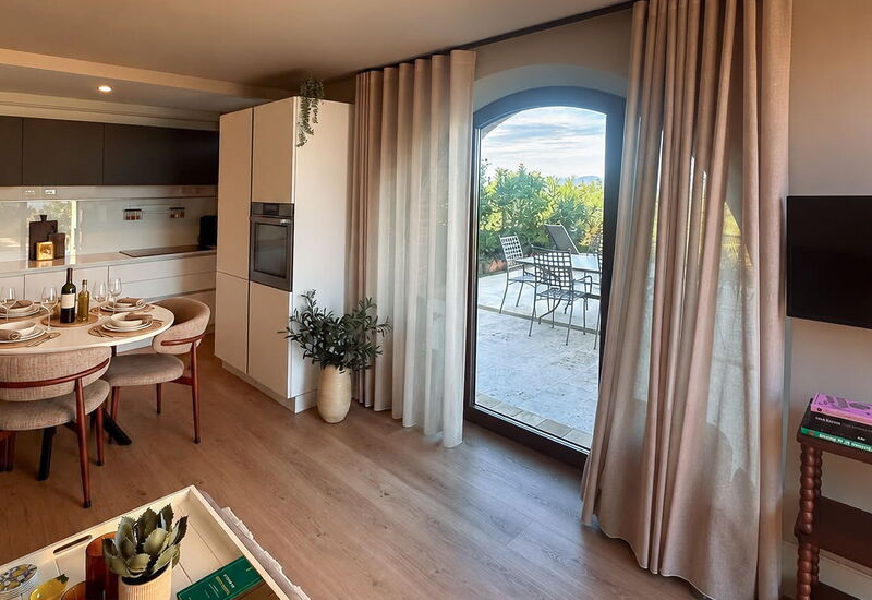 Melaiolo Modern Apartment with Pool, Montaione, Toscana: Autumn, Kitchen, Living Room, Spring, Summer