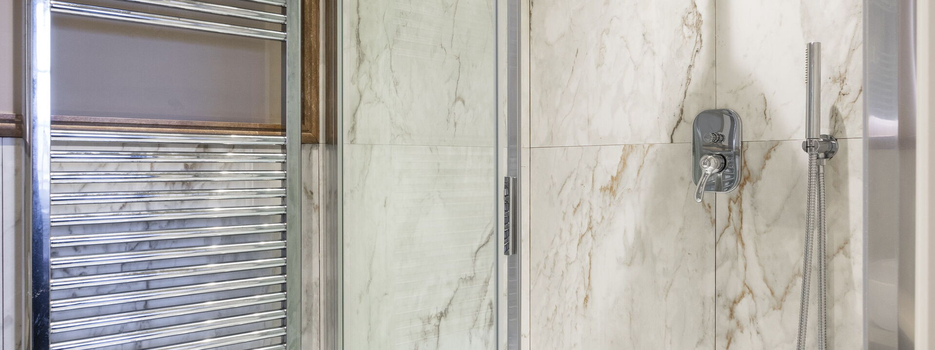 Albizi Penthouse Luxury Apartment In Florence By Palazzo Pazzi Vitali: Bad, Frühling, Herbst, Sommer, Winter