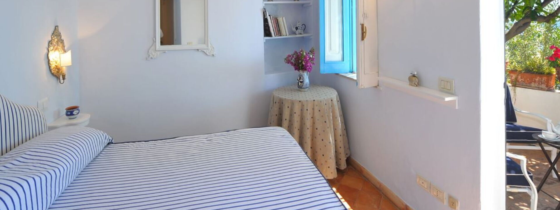 Torre Sponda - Casa Angelica, Private Beach: Automne, chambre à coucher, Été, Printemps