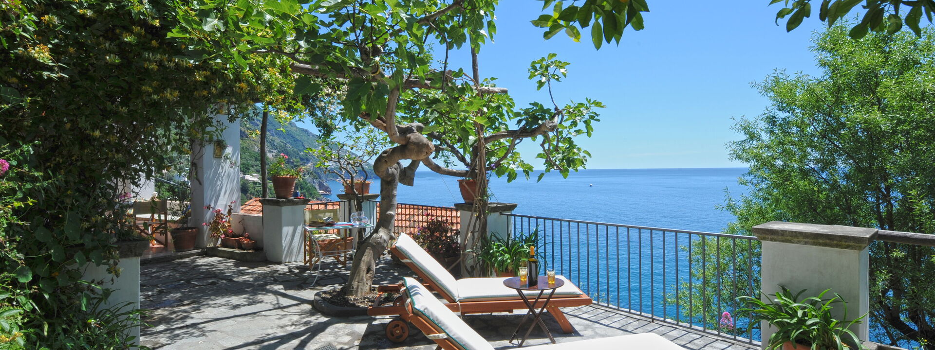 Villa Torre Sponda Private Beach: Balkon / Terrasse / Patio, Frühling, Herbst, Sommer