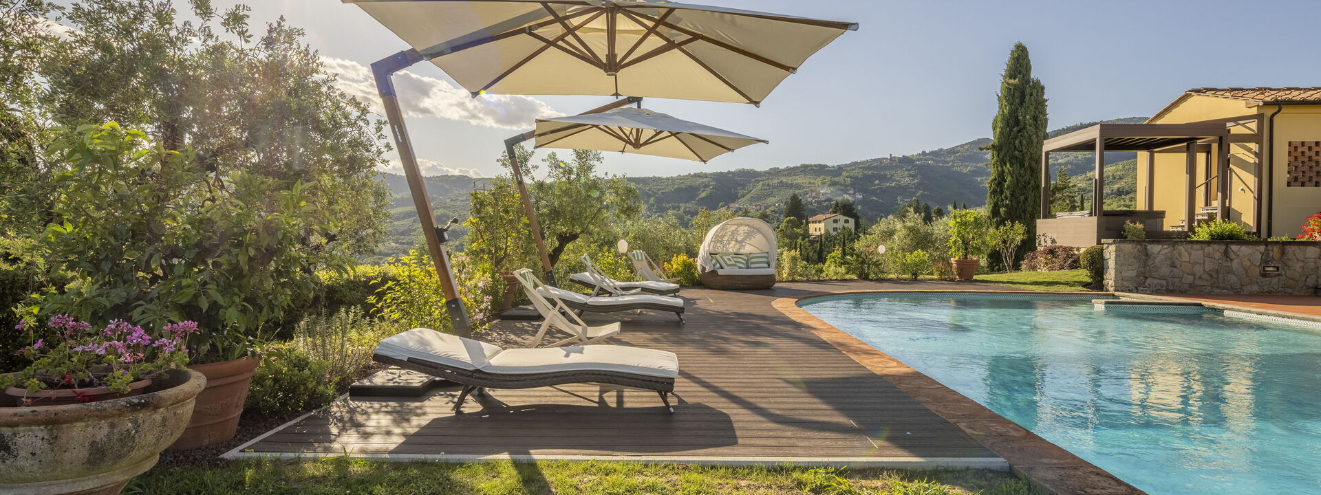 Villa Alessia Luxury: Autumn, Pool, Spring, Summer