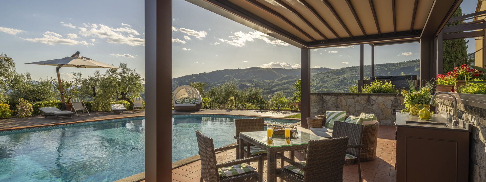 Villa Alessia Luxury: Autumn, Pool, Spring, Summer