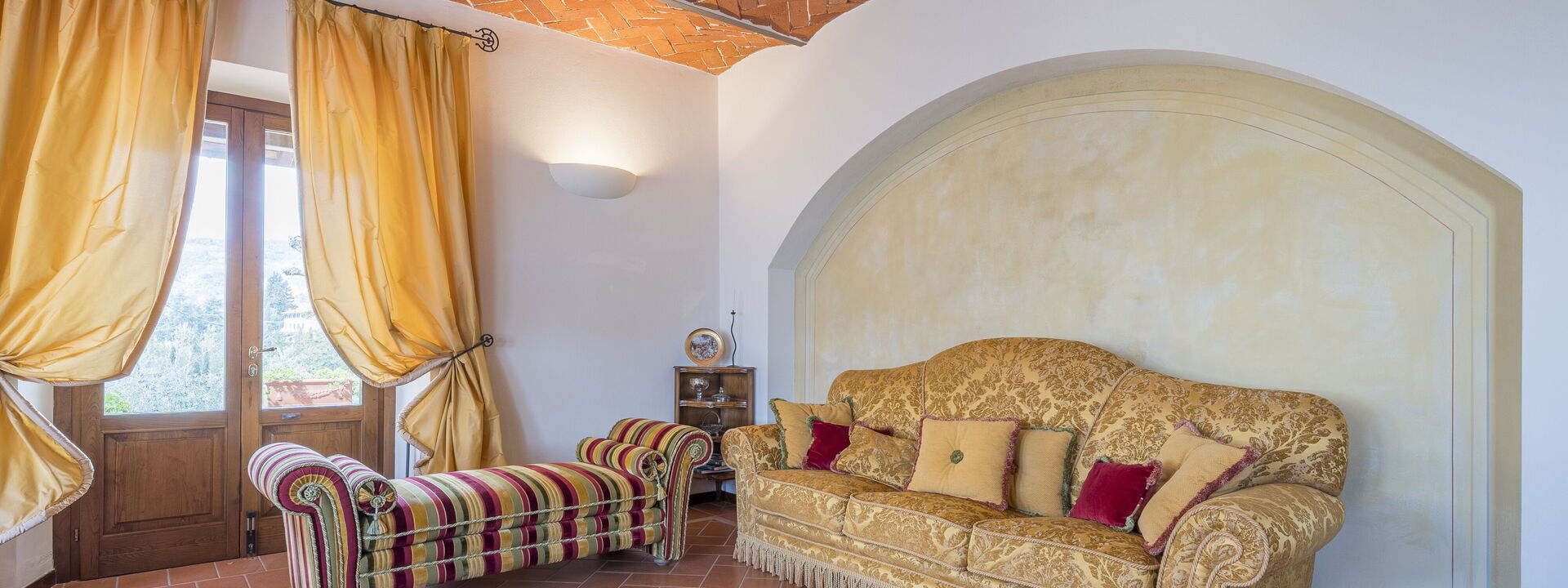 Villa Alessia Luxury: Autumn, Living Room, Spring, Summer