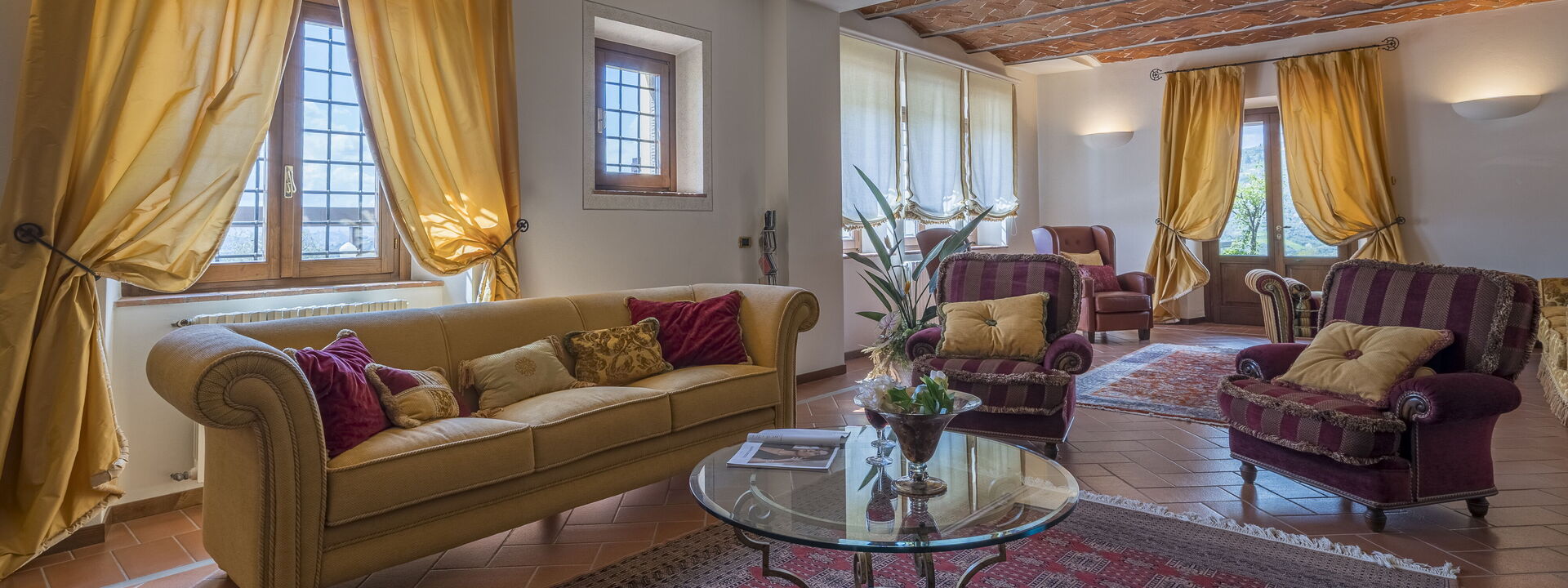 Villa Alessia Luxury: Autumn, Living Room, Spring, Summer