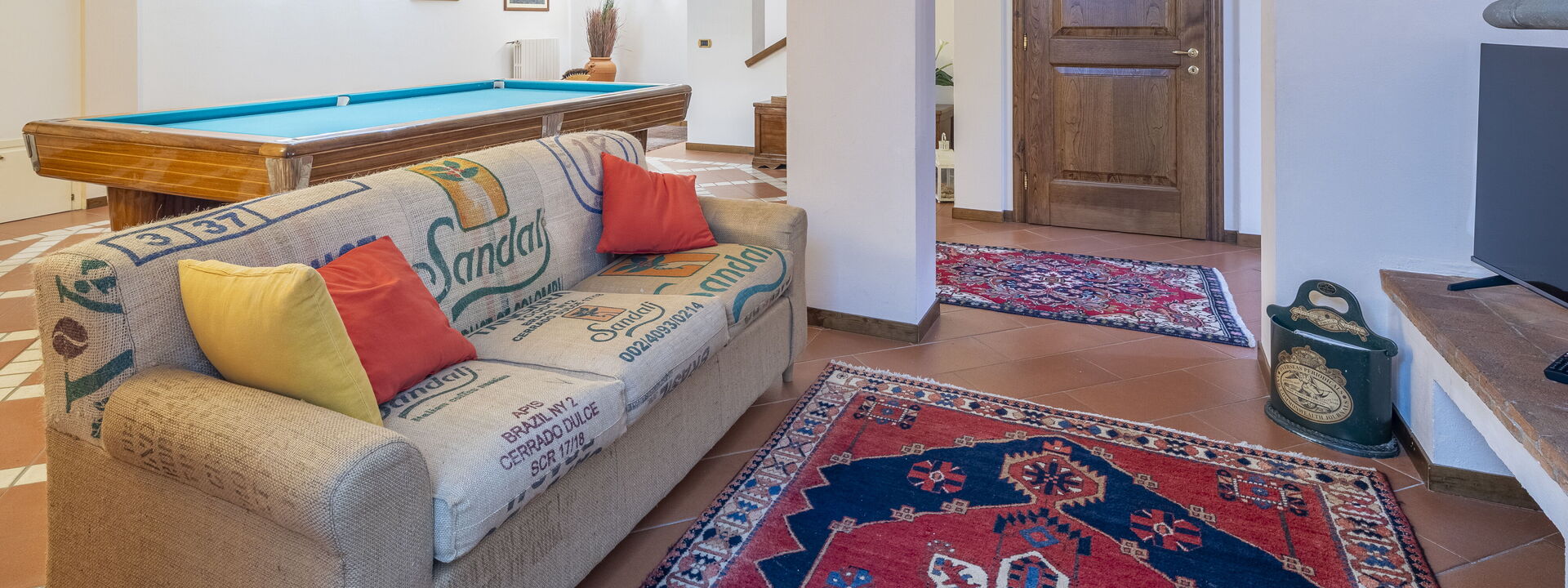 Villa Alessia Luxury: Autumn, Living Room, Spring, Summer