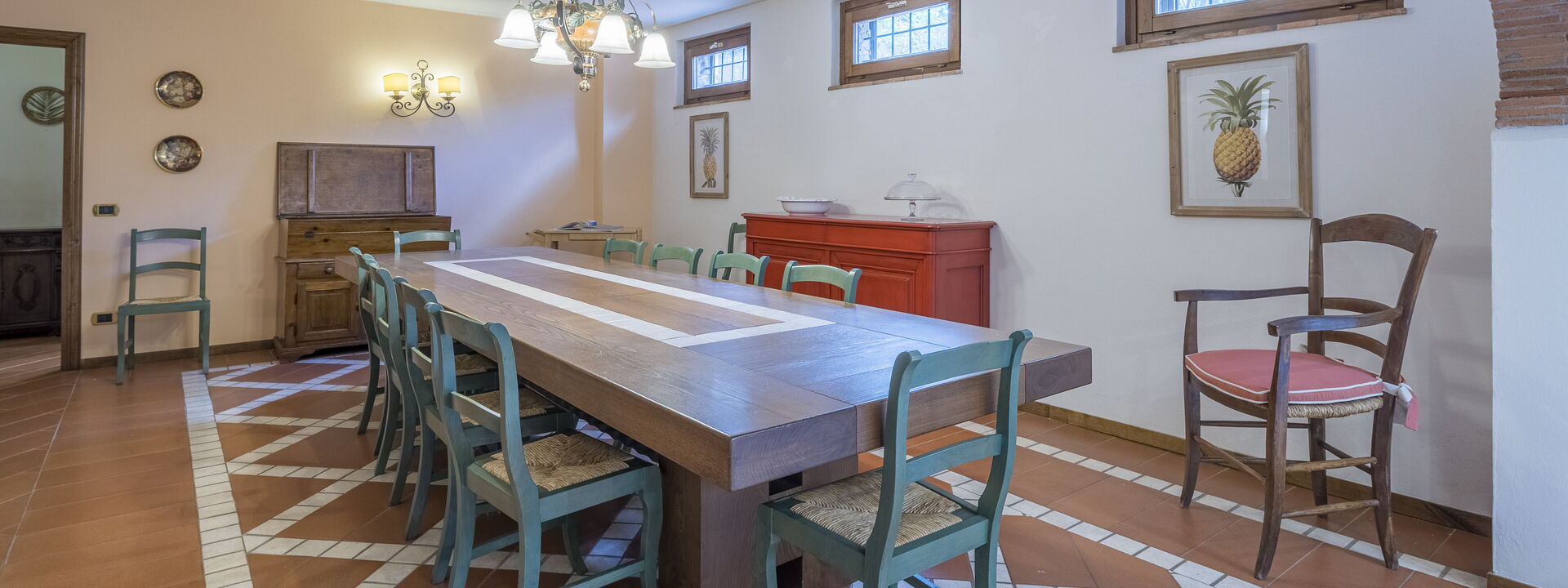 Villa Alessia Luxury: Autumn, Dining Room, Spring, Summer