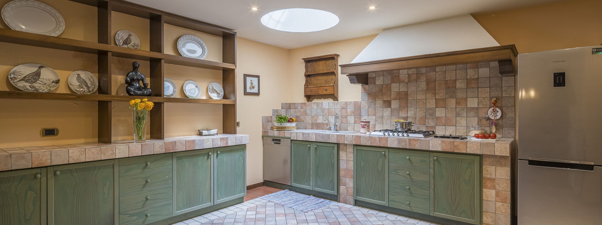 Villa Alessia Luxury: Autumn, Kitchen, Spring, Summer