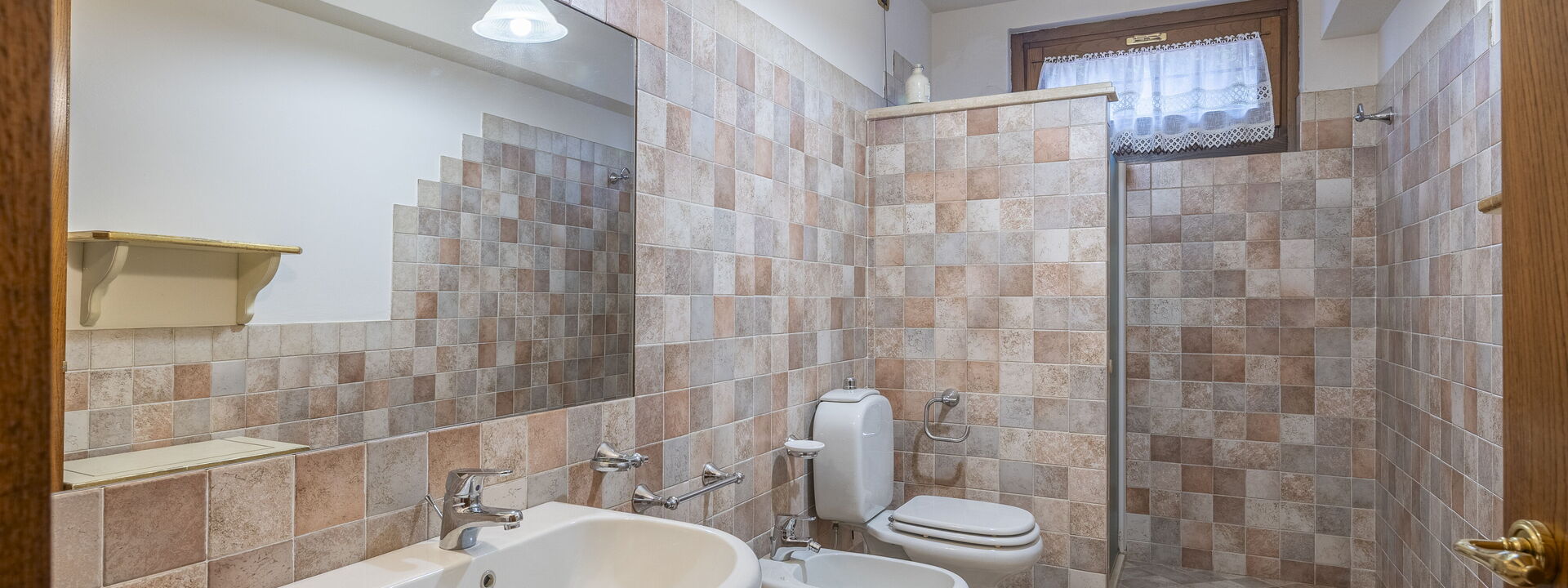 Villa Alessia Luxury: Autumn, Bathroom, Spring, Summer