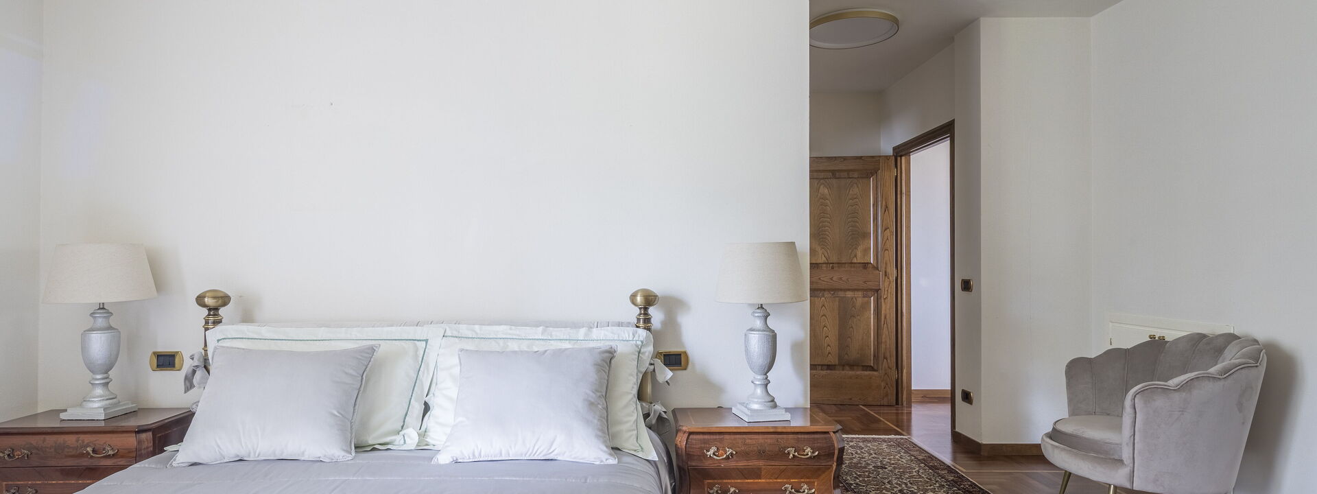 Villa Alessia Luxury: Autumn, Bedroom, Spring, Summer