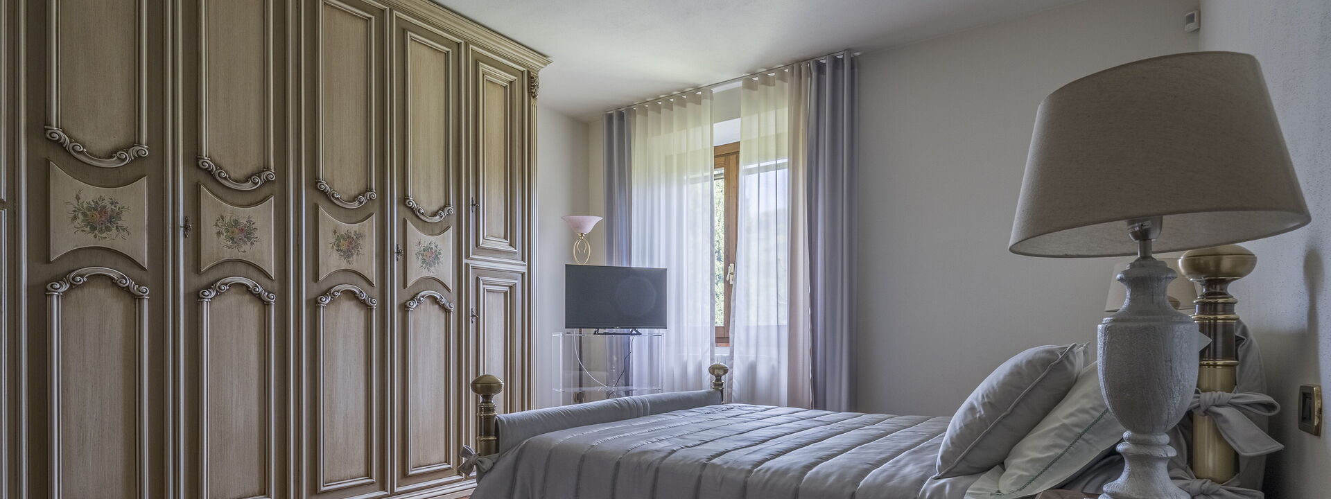 Villa Alessia Luxury: Autumn, Bedroom, Spring, Summer