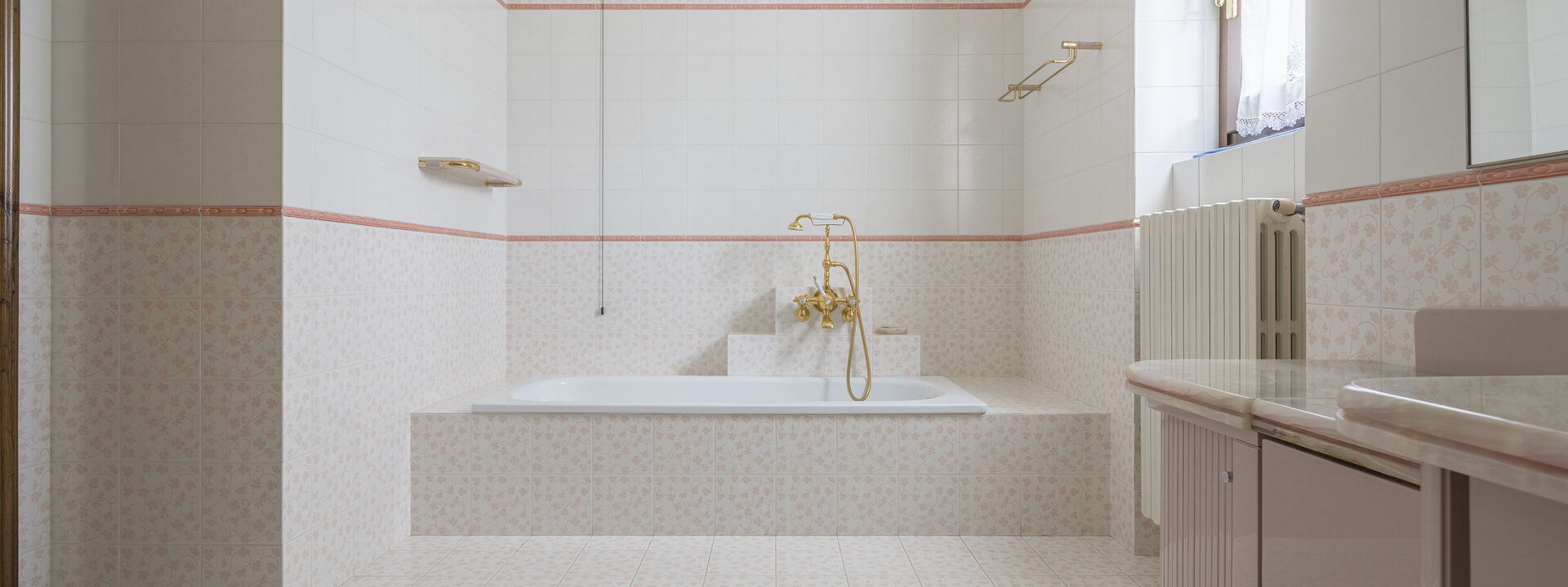 Villa Alessia Luxury: Autumn, Bathroom, Spring, Summer