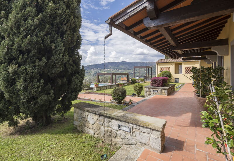 Villa Alessia Luxury: Automne, Été, Extérieurs, Printemps