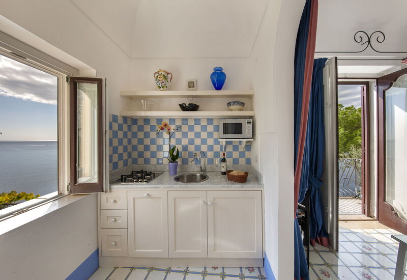 Torre Sponda - Cisterna Piccola, Private Beach: Frühling, Herbst, Küche, Sommer