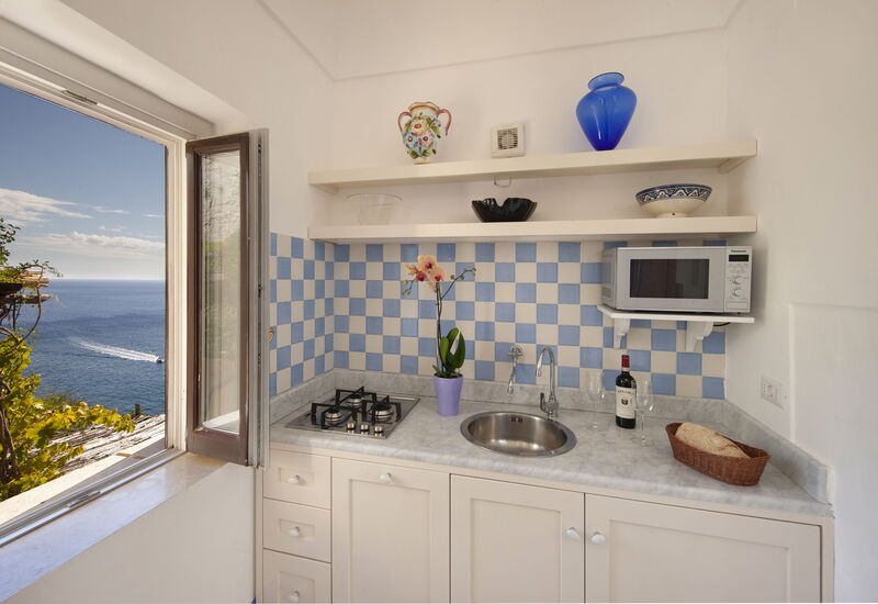 Torre Sponda - Cisterna Piccola, Private Beach: Frühling, Herbst, Küche, Sommer