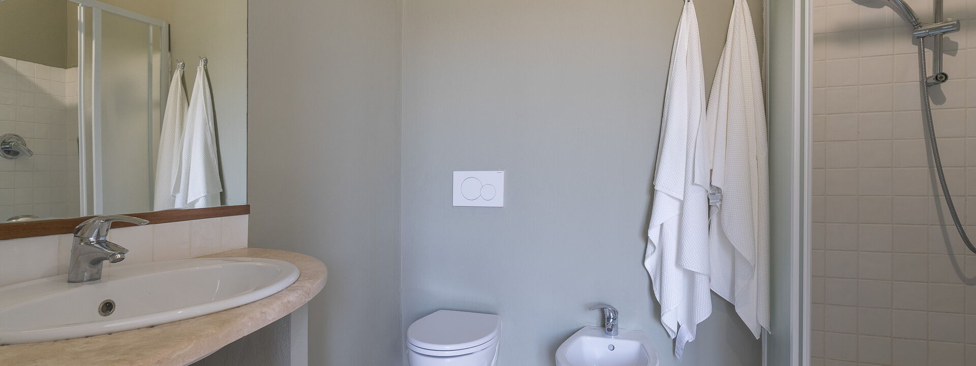 Relais Badia a Passignano - Relais Badia a Passignano - Appartamento Syrah: Bad, Frühling, Herbst, Sommer