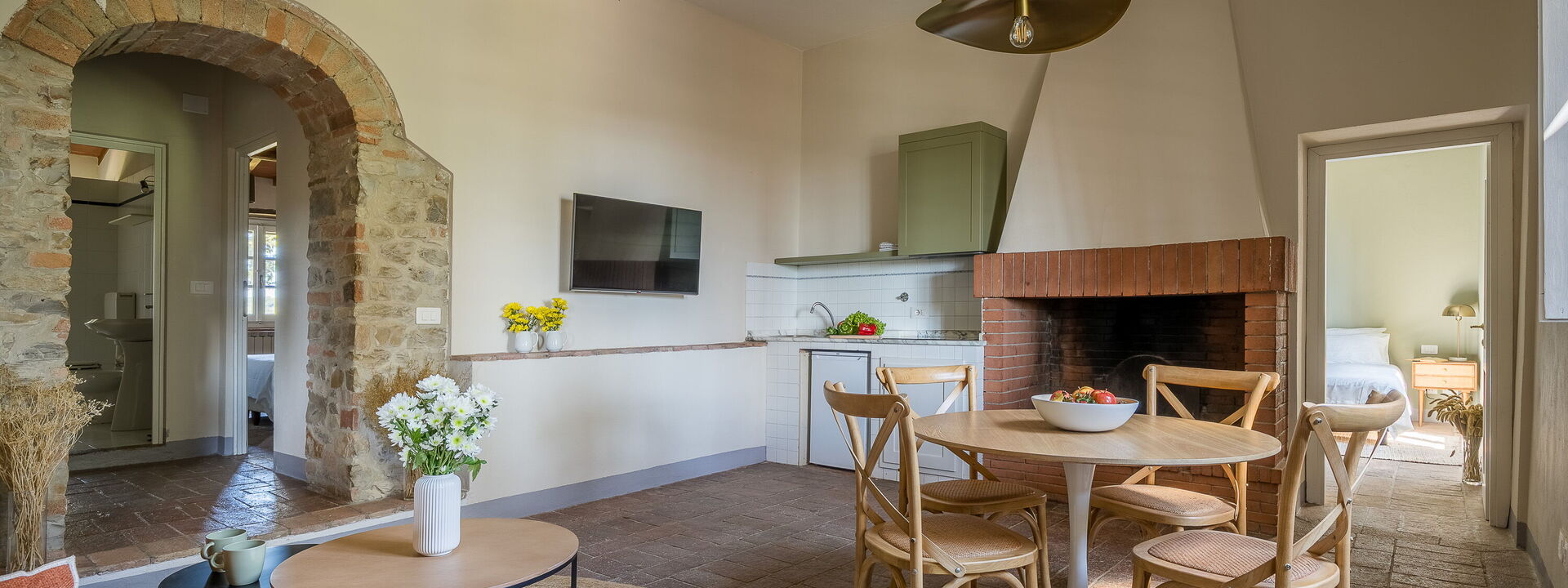 Relais Badia a Passignano - Relais Badia a Passignano - Appartamento Syrah: Frühling, Herbst, Küche, Sommer, Wohnzimmer