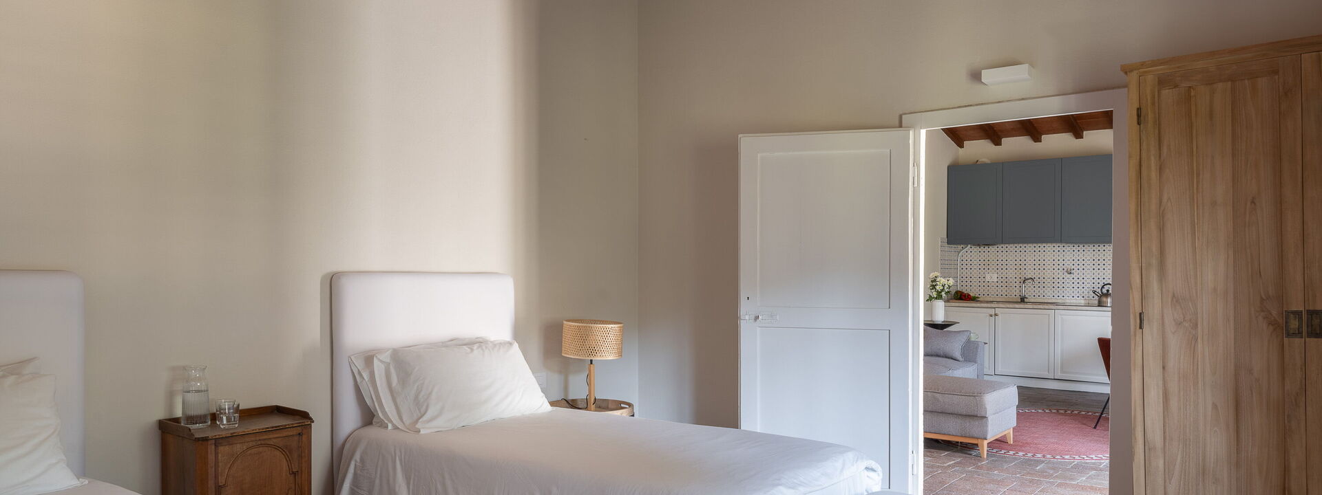 Relais Badia a Passignano - Relais Badia a Passignano - Appartamento Garnacha: Frühling, Herbst, Schlafzimmer, Sommer