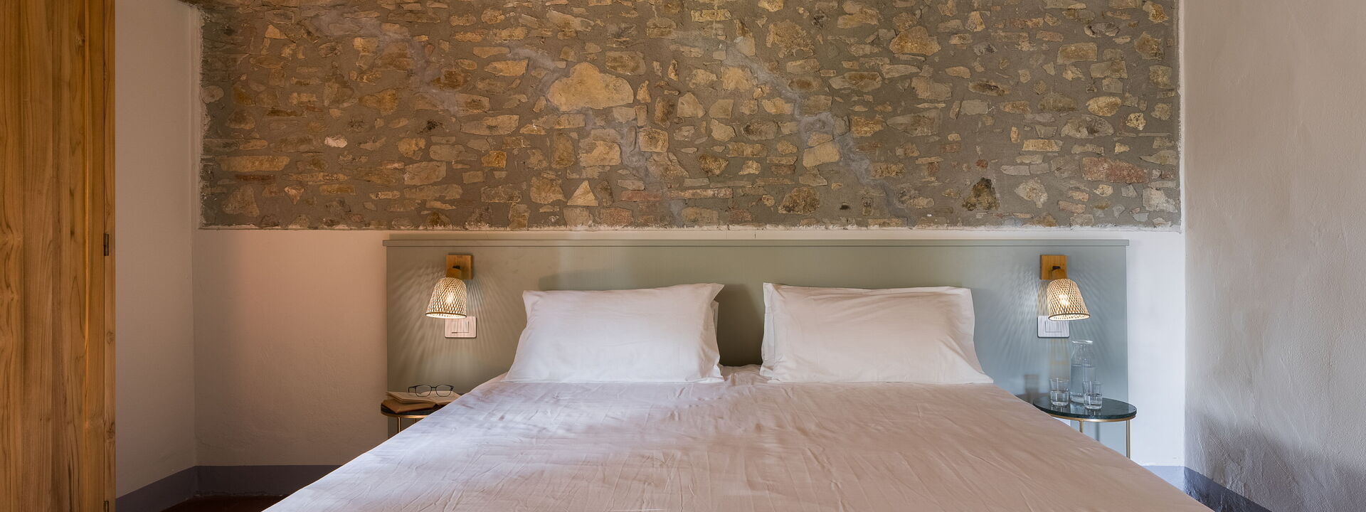 Relais Badia a Passignano - Relais Badia a Passignano - Appartamento Merlot: Automne, chambre à coucher, Été, Printemps