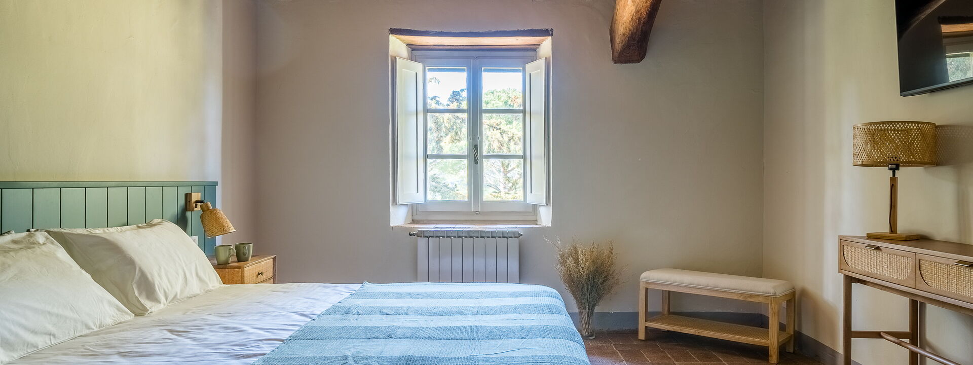 Relais Badia a Passignano - Relais Badia a Passignano - Appartamento Merlot: Automne, chambre à coucher, Été, Printemps